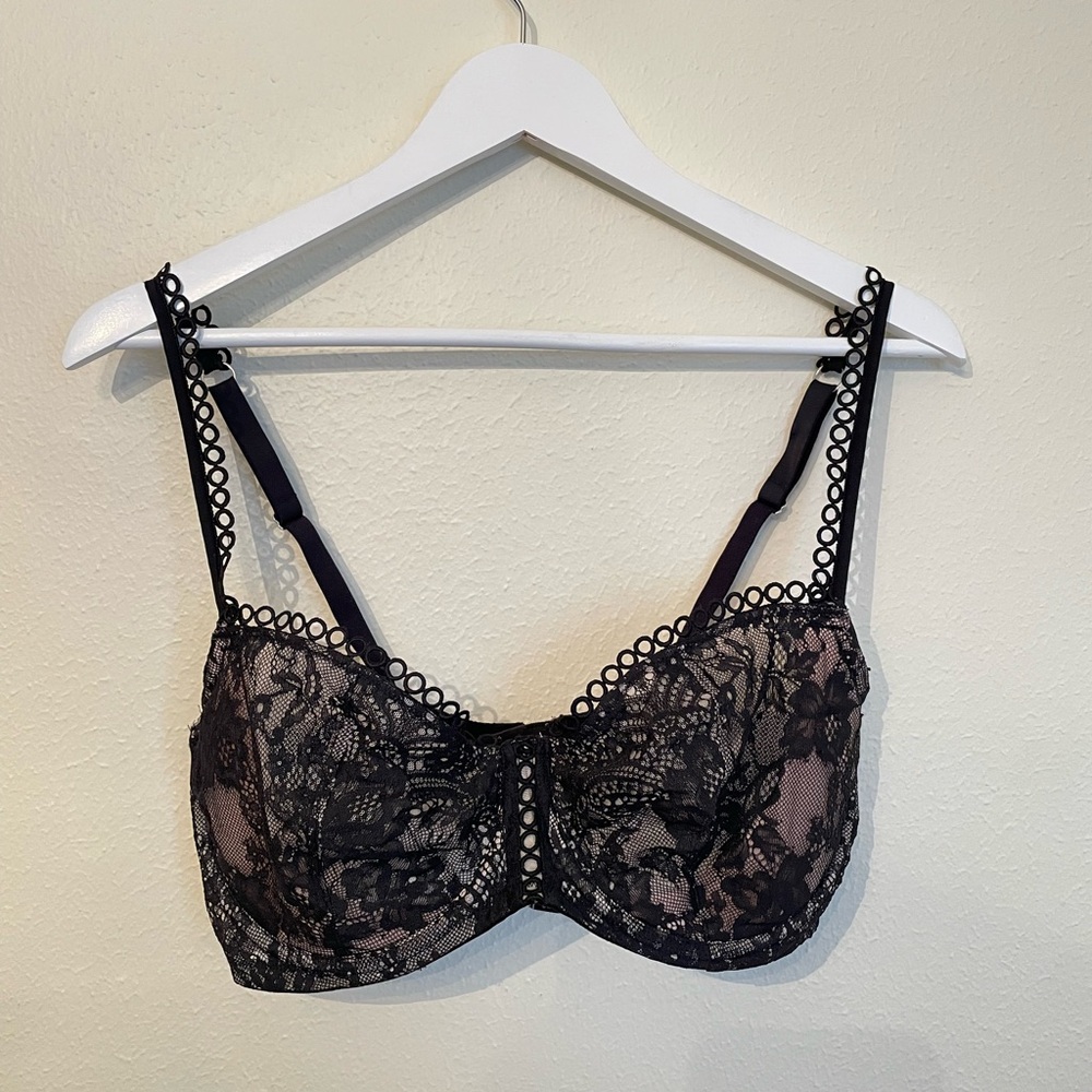 Victoria's Secret Dream Angels Black Lace Bra